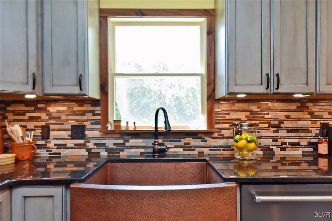 3321 Regal Road Bethlehem, PA 18020 - Photo 8 of 31 Gallery Image 8