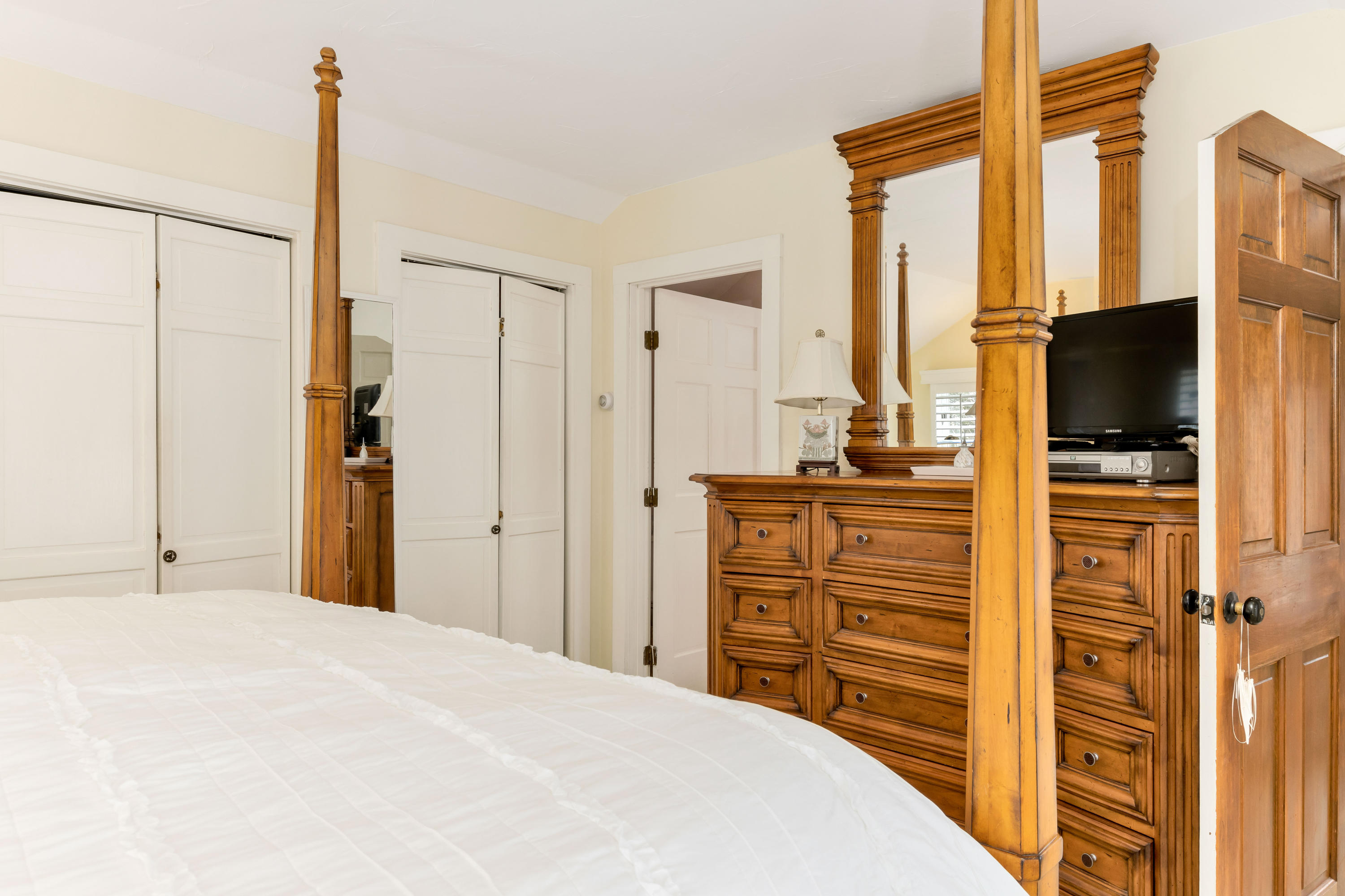 258 New Boston Road Dennis, MA 02638 - Photo 27 of 38 258NewLR-27
