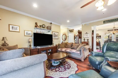 $989,000 | 33 Park Terrace, Dracut, MA 01826