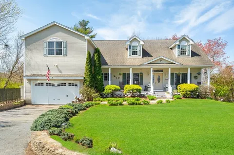 $989,000 | 33 Park Terrace, Dracut, MA 01826