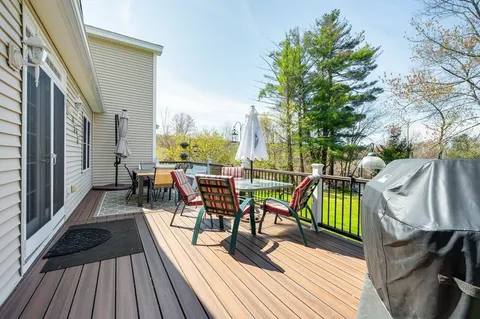 $989,000 | 33 Park Terrace, Dracut, MA 01826
