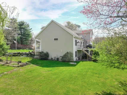$989,000 | 33 Park Terrace, Dracut, MA 01826