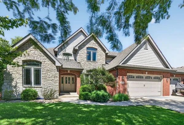 $549,900 | 1082 Timber Edge Drive, Morris, IL 60450