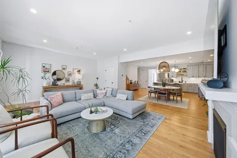 $799,900 | 184 Main Street, Unit 3, Acton, MA 01720