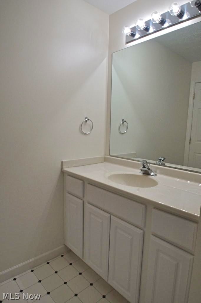 29822 Center Ridge Road, Unit 325 Westlake, OH 44145 - Photo 13 of 24 Gallery Image 13