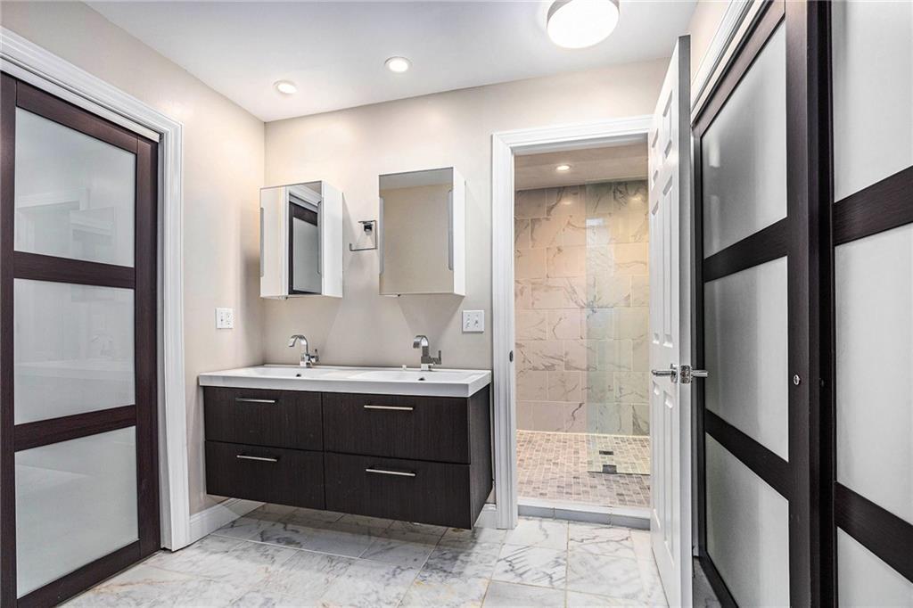 31 Compton Court Prairie Village, KS 66208 - Photo 20 of 37