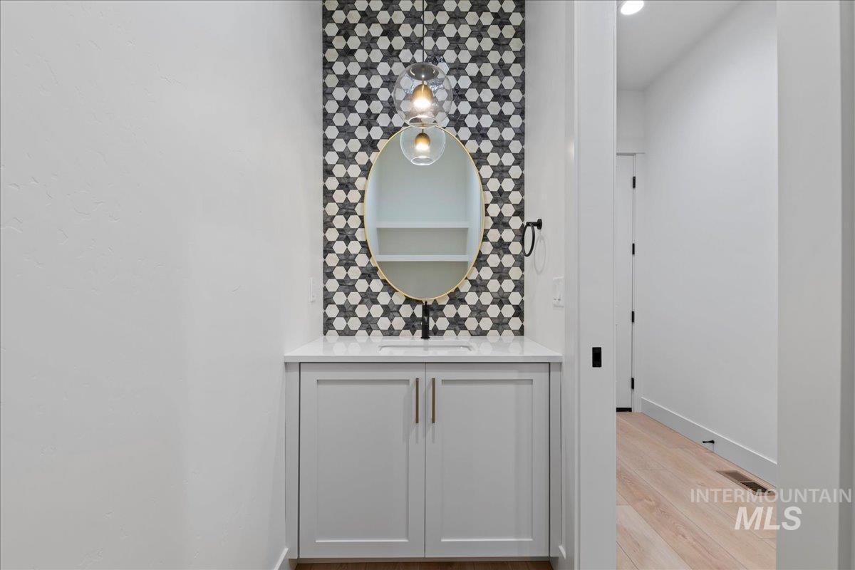 11 Corbett Road Emmett, ID 83617 - Photo 24 of 36 Photo Similar