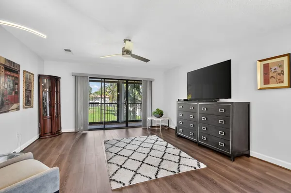 $2,700 | 21911 Cypress Drive, Unit 47H, Boca Raton, FL 33433