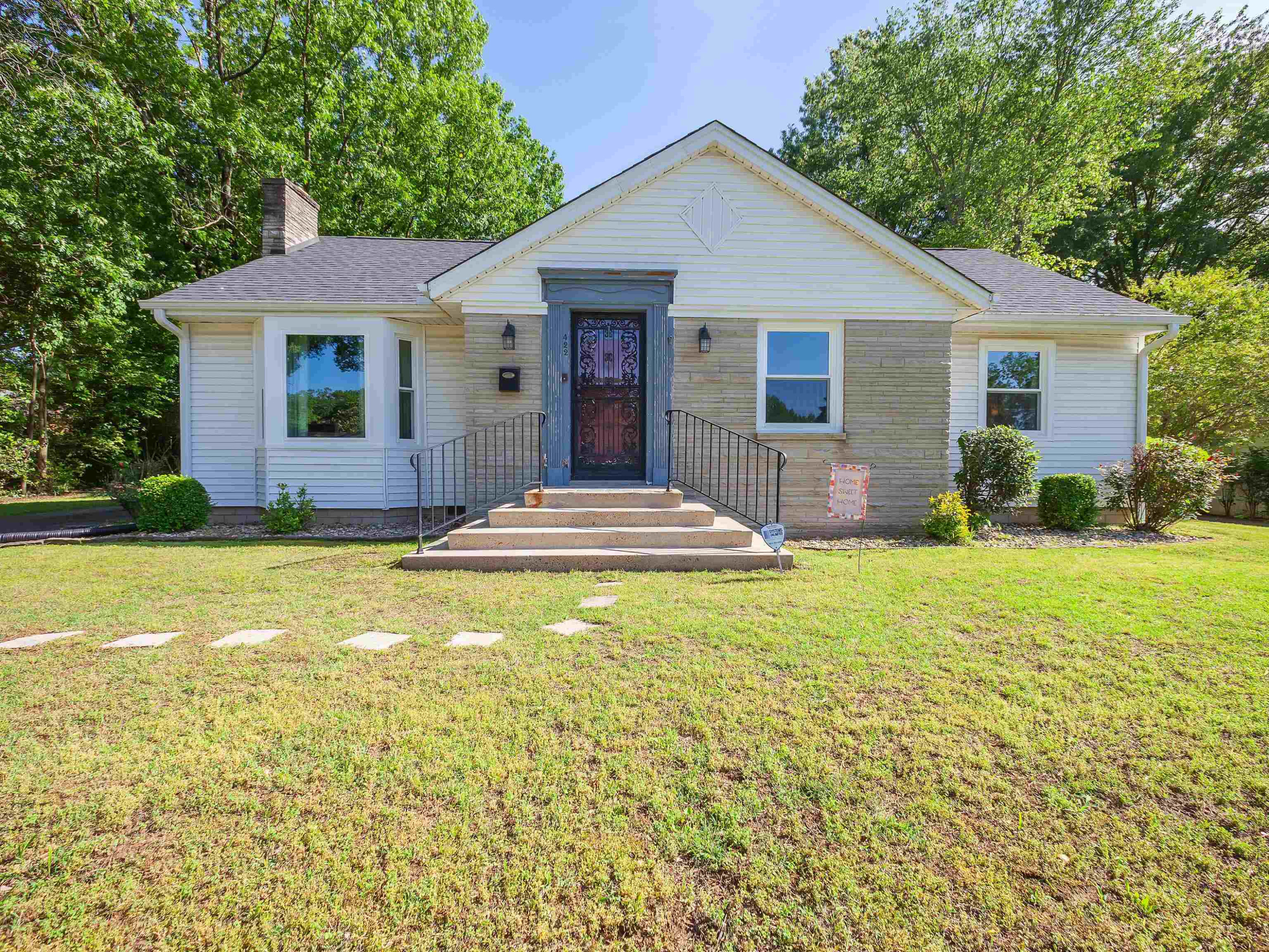 422 Roland Avenue Jackson, TN 38301 - Photo 1 of 26 Photo 1