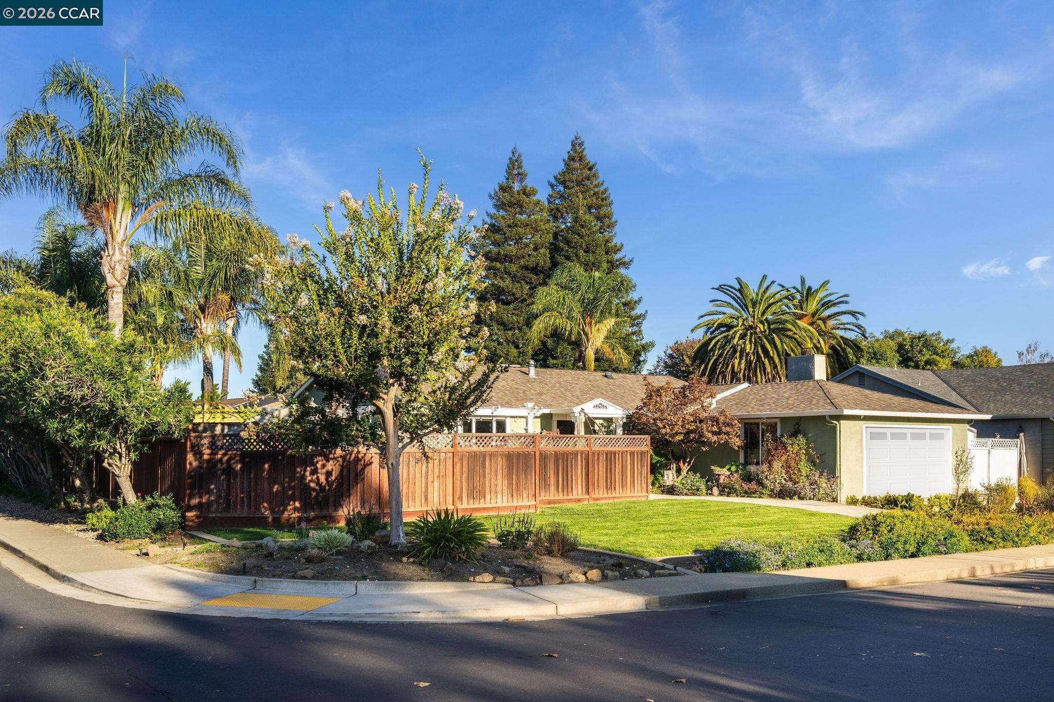 400 Fernando Court San Ramon, CA 94583 - Photo 2 of 10