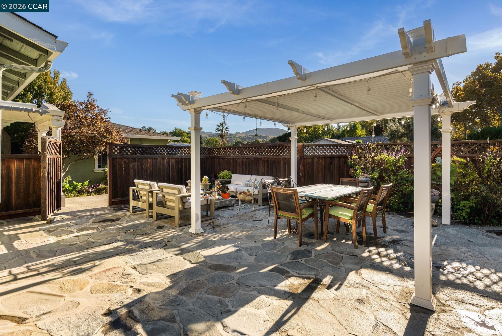 400 Fernando Court San Ramon, CA 94583 - Photo 4 of 10