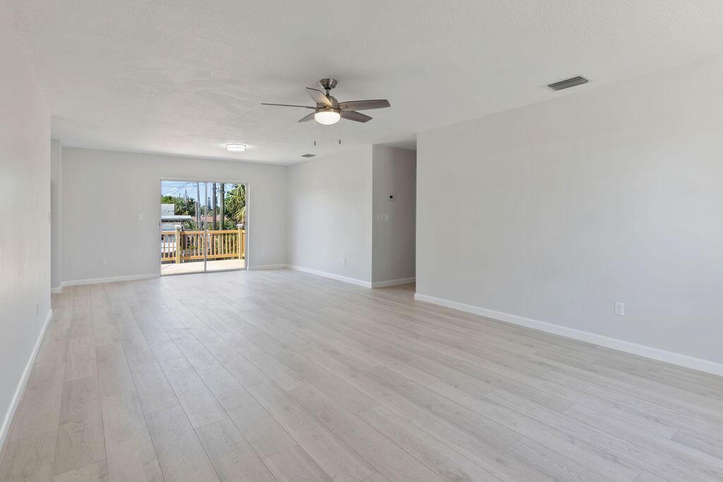 1978 Northeast Ridge Avenue Jensen Beach, FL 34957 - Photo 14 of 39 IMG_0024