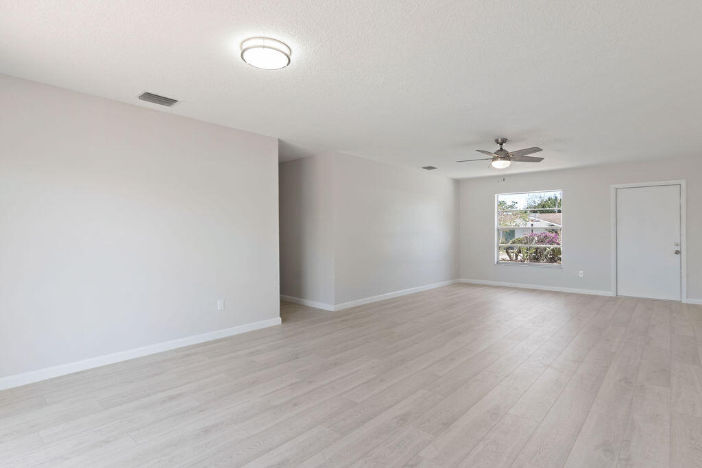 1978 Northeast Ridge Avenue Jensen Beach, FL 34957 - Photo 15 of 39 IMG_0036