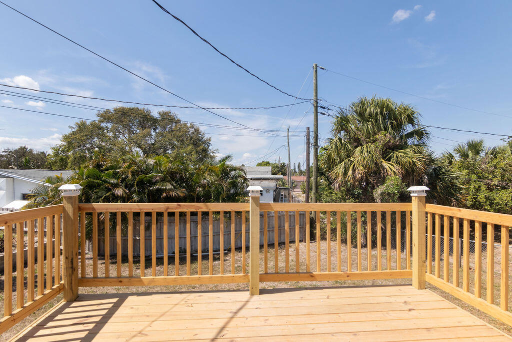 1978 Northeast Ridge Avenue Jensen Beach, FL 34957 - Photo 17 of 39 IMG_0085