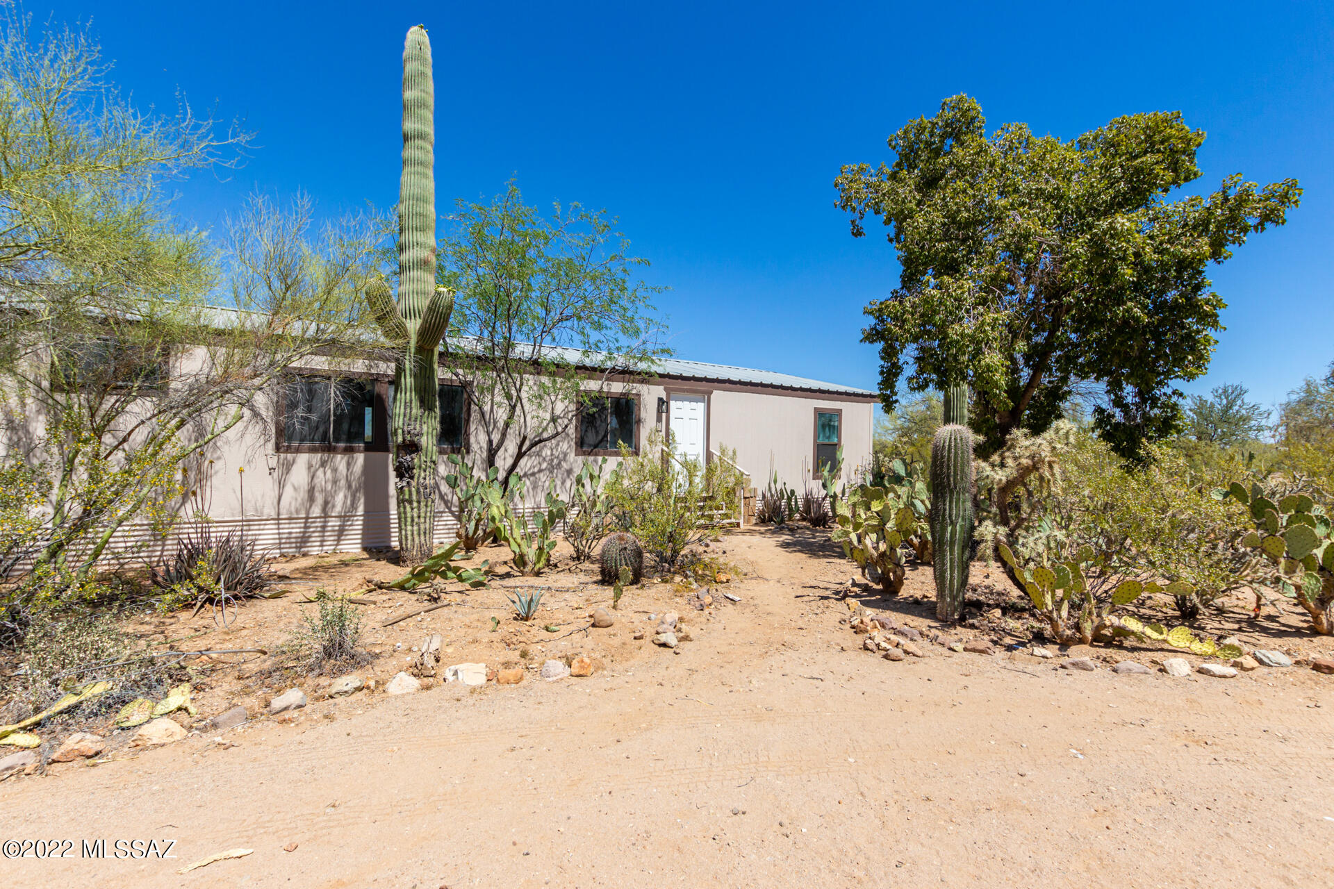 10390 West Ina Road Tucson, AZ 85743 - Photo 3 of 41 Gallery Image 3