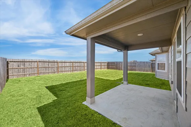 $2,400 | 10008 Deussen Lane, Texas City, TX 77591