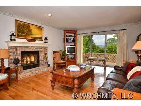 4491 Cove Loop Road Hendersonville, NC 28739 - Photo 5 of 18 Gallery Image 5