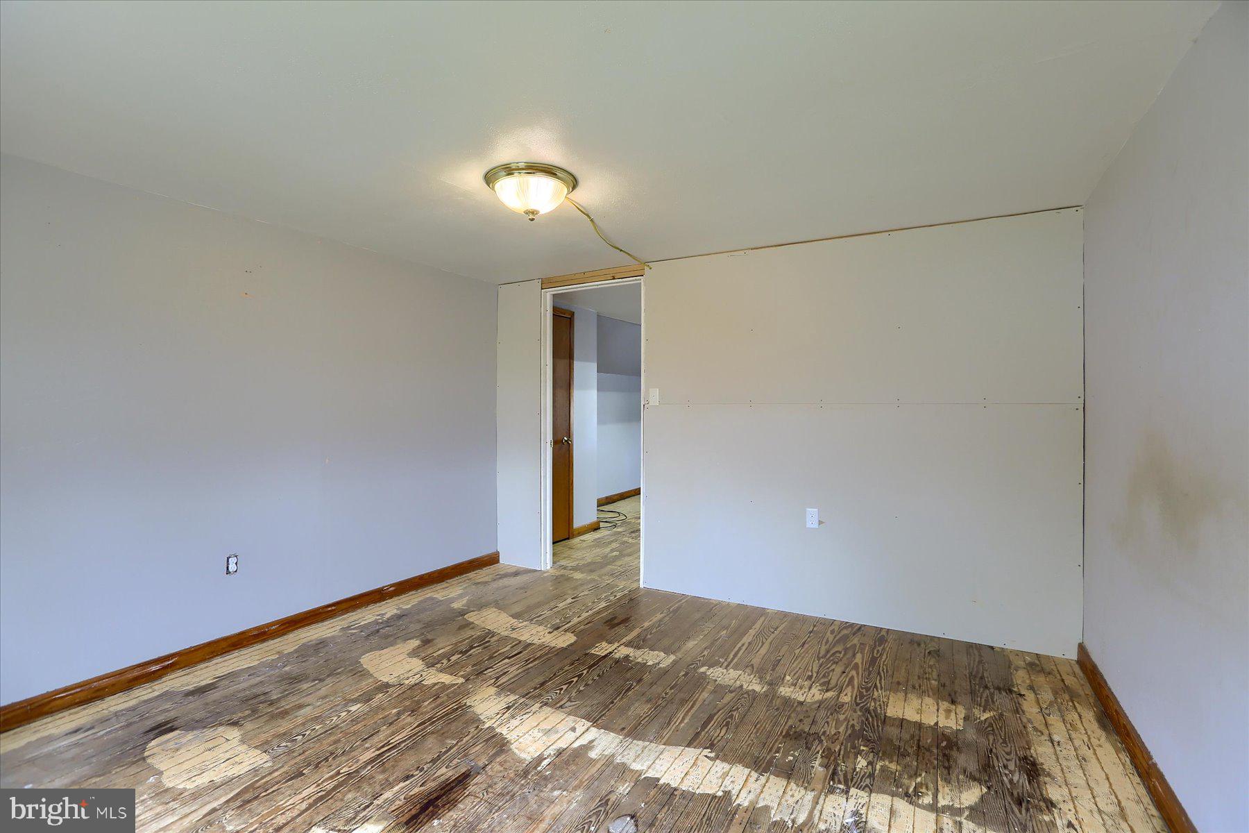 3221 Davidsburg Road Dover, PA 17315 - Photo 16 of 27 Gallery Image 16