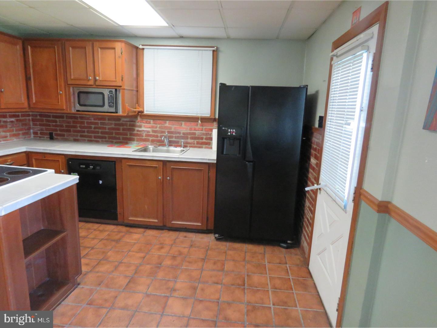 1307 Bath Road Bristol, PA 19007 - Photo 9 of 25 Gallery Image 9