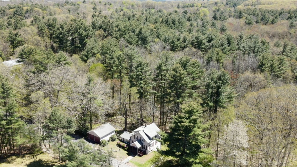 189 Old Worcester Road Charlton, MA 01507 - Photo 2 of 40 Gallery Image 2