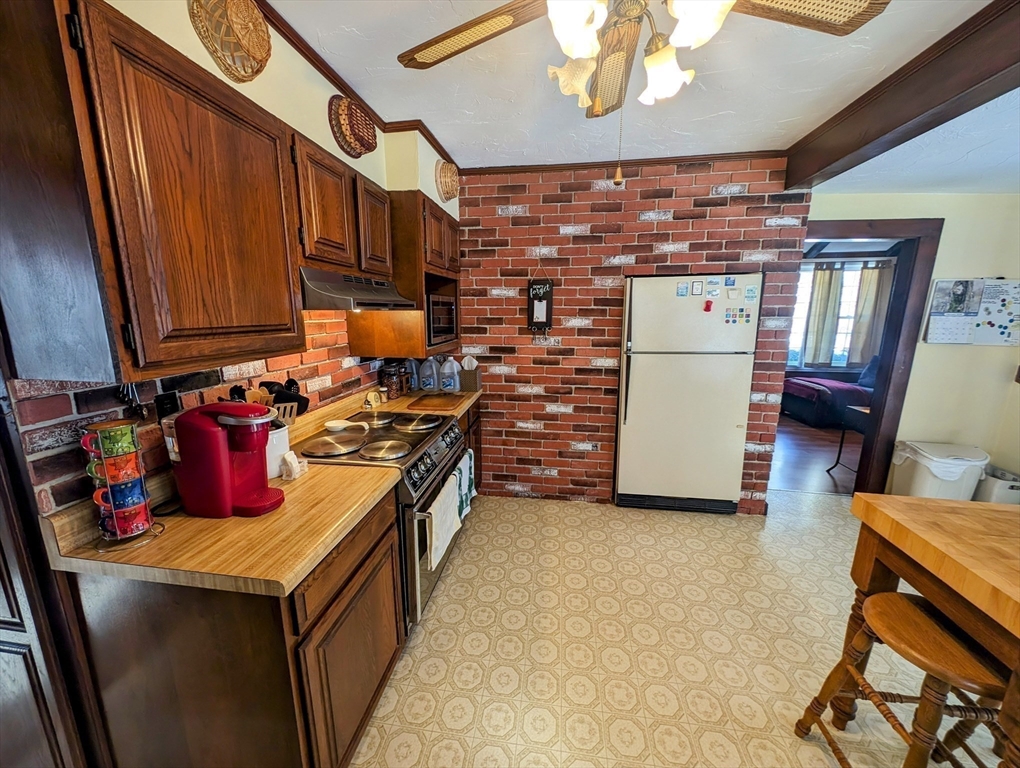 189 Old Worcester Road Charlton, MA 01507 - Photo 26 of 40 Gallery Image 26