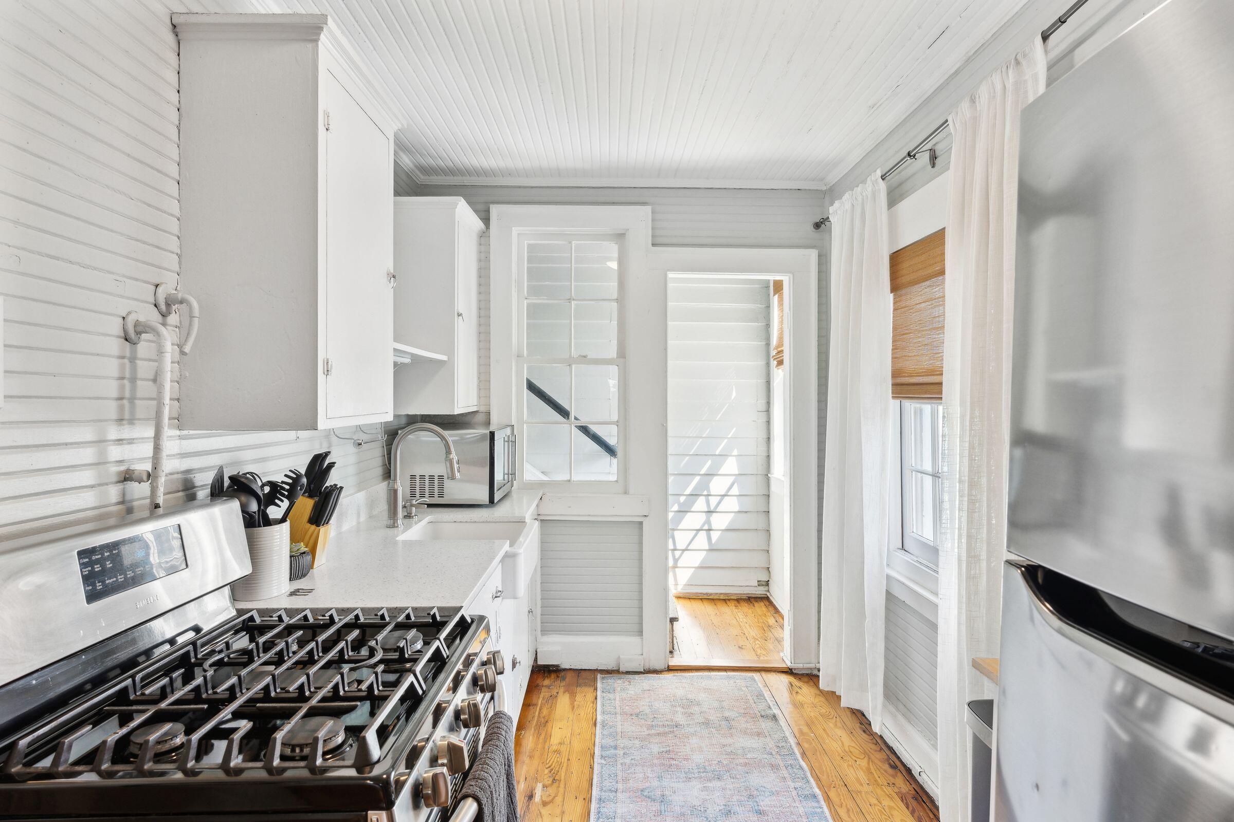 72 King Street Charleston, SC 29401 - Photo 15 of 29 IMG_5596