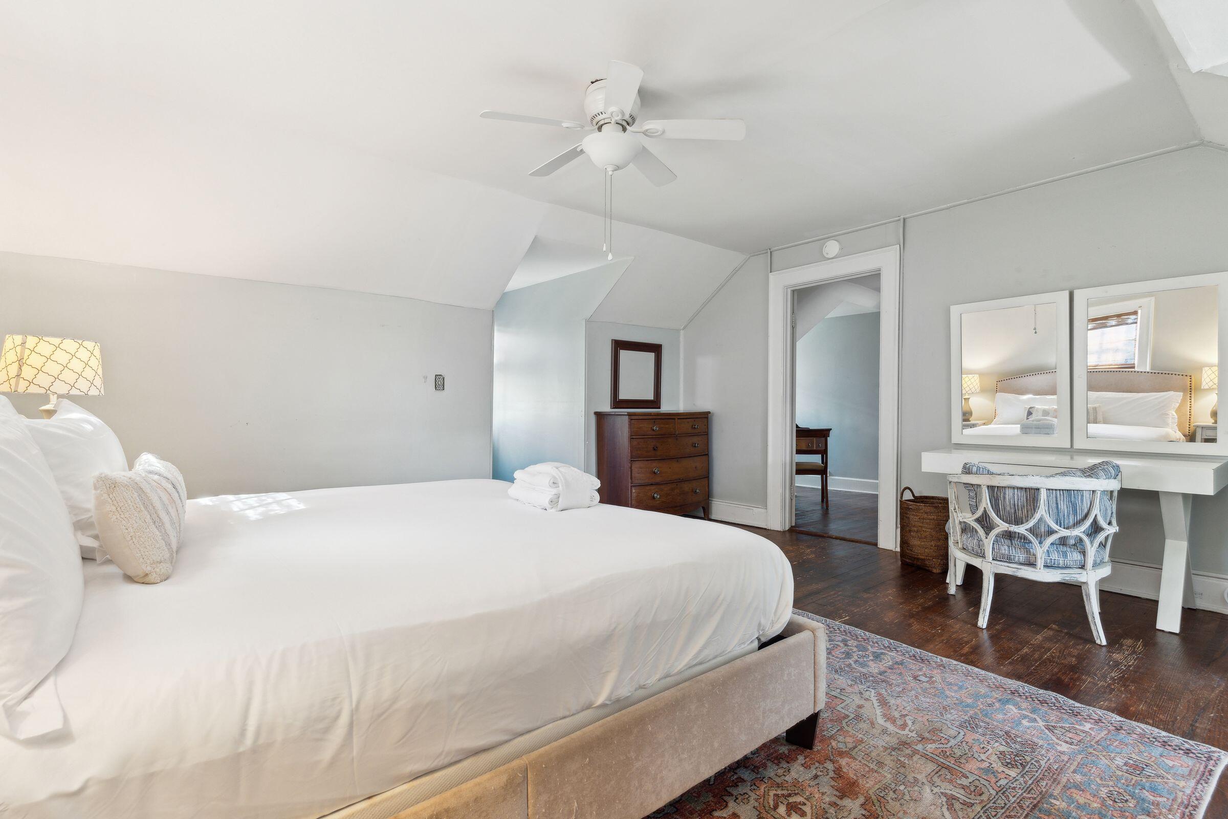 72 King Street Charleston, SC 29401 - Photo 27 of 29 IMG_5614