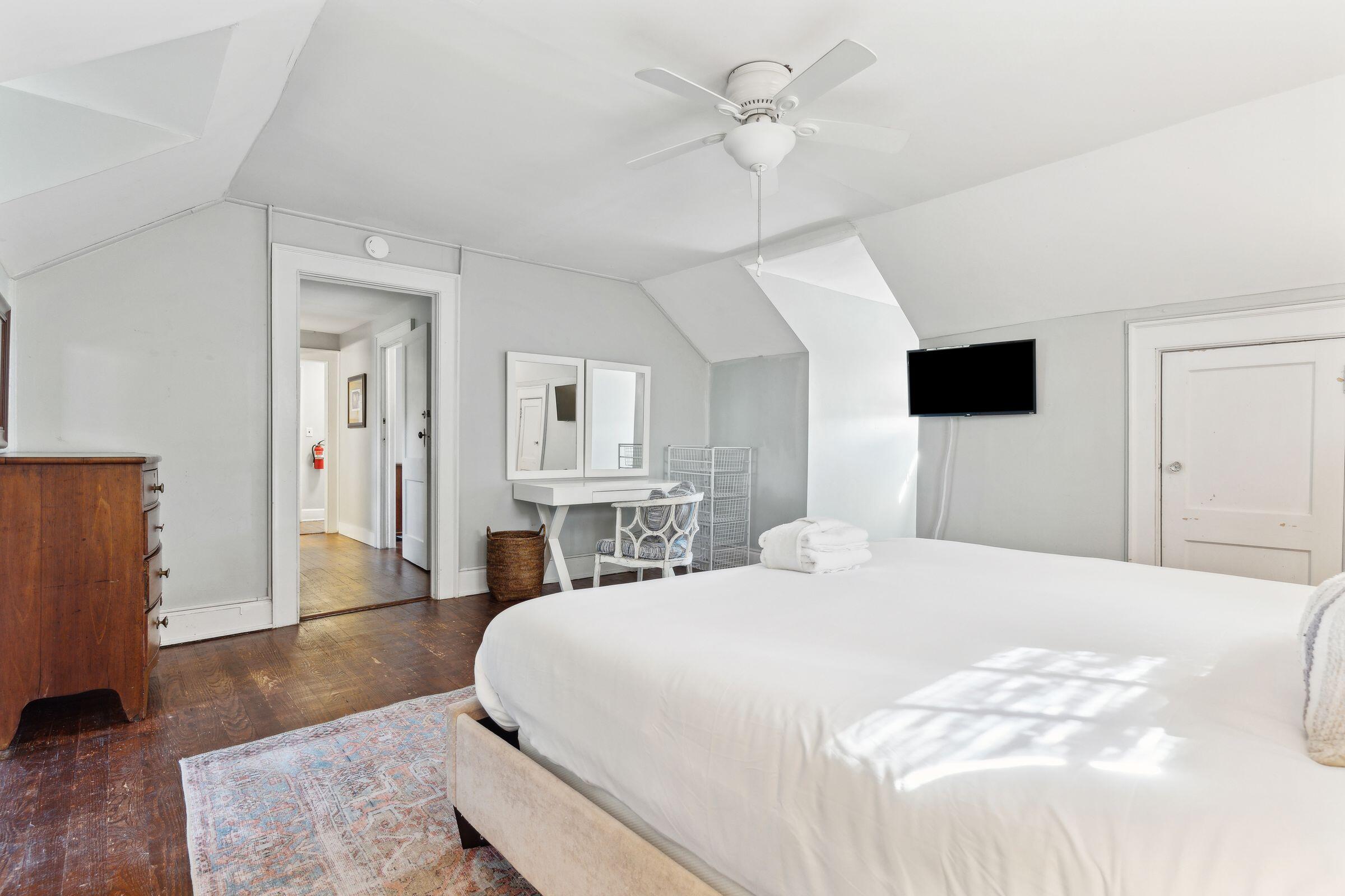 72 King Street Charleston, SC 29401 - Photo 28 of 29 IMG_5615