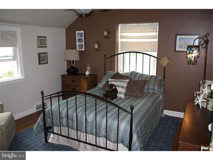 420 Maplewood Road Springfield, PA 19064 - Photo 14 of 20 Bedroom 2