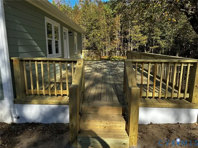 a view of fountain in the porch