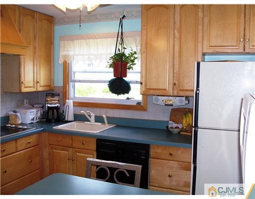4 Mabaline Road Old Bridge, NJ 08857 - Photo 5 of 17 Gallery Image 5