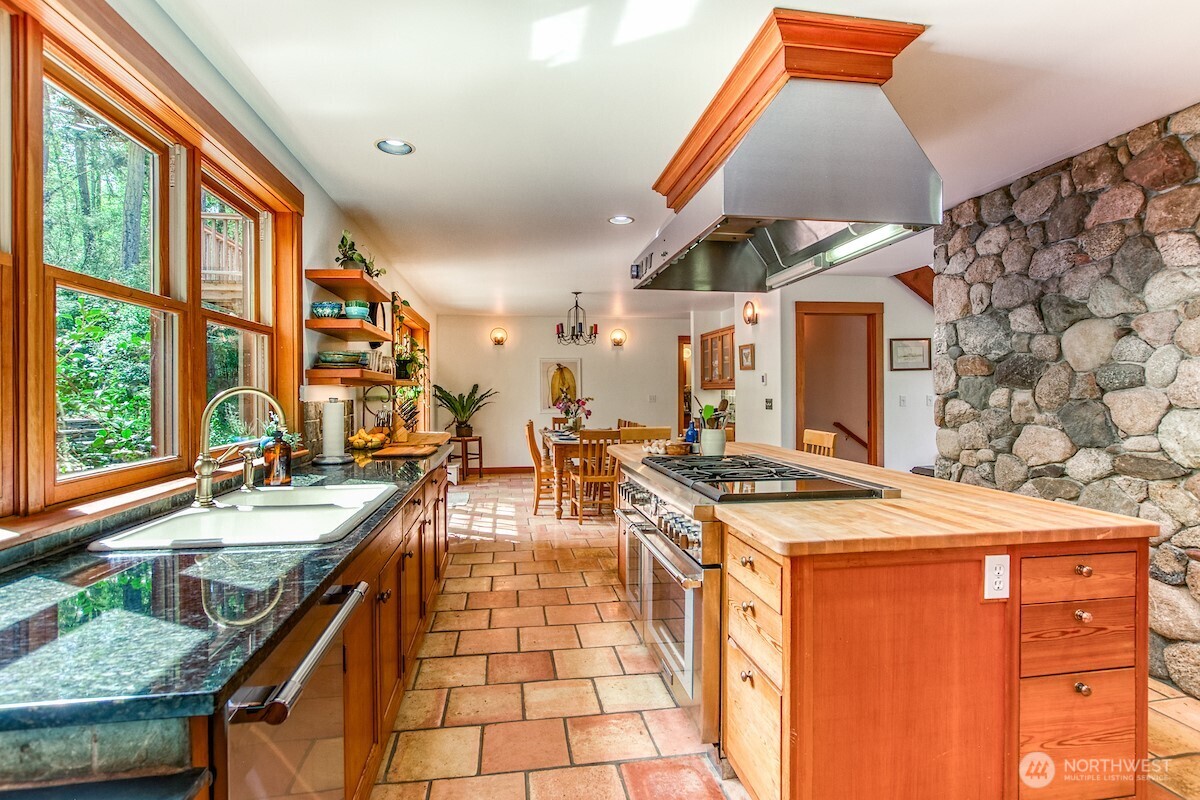 1028 Point Lawrence Road Orcas Island, WA 98279 - Photo 9 of 40
