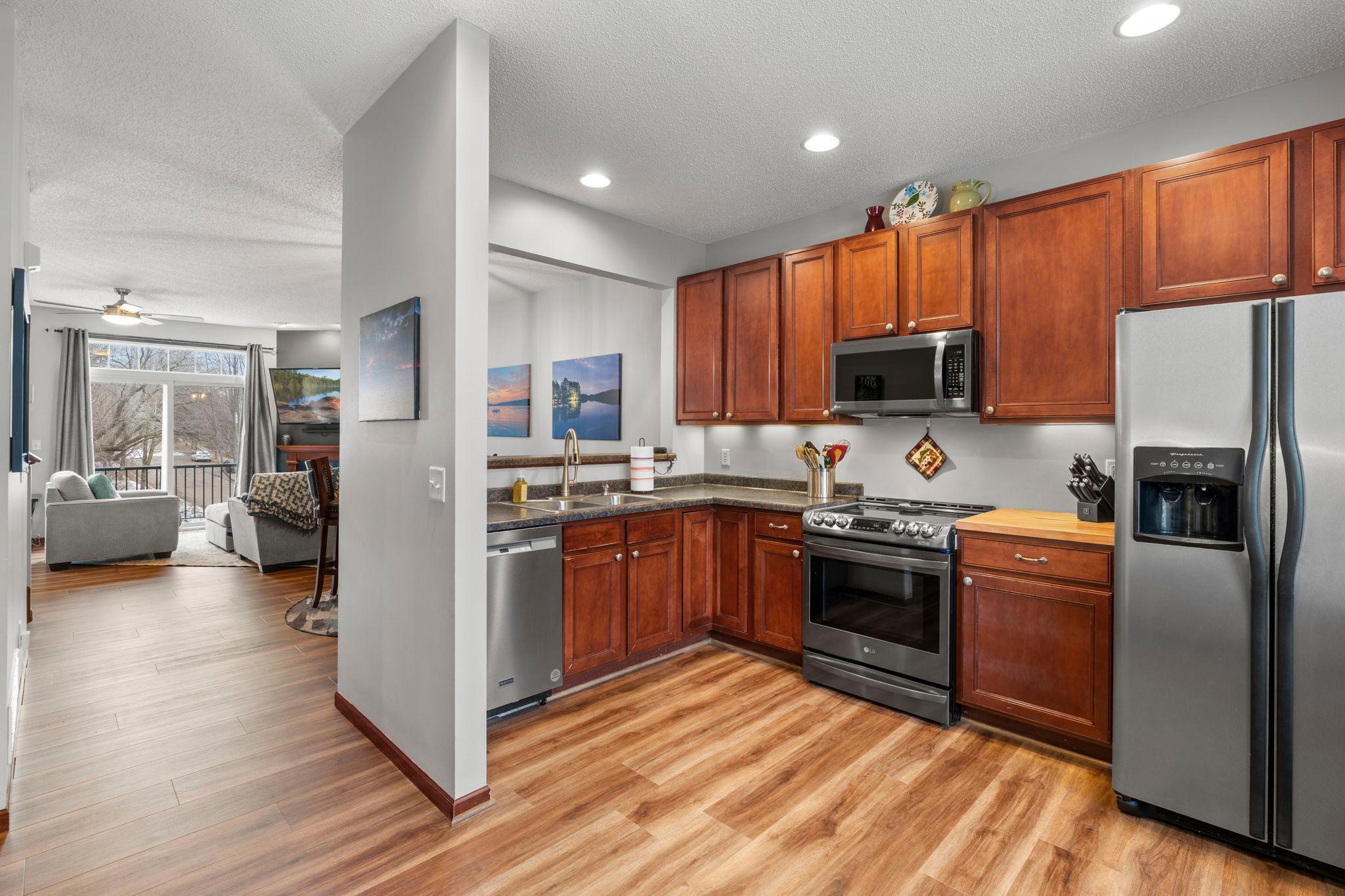 5129 Scott Path Robbinsdale, MN 55422 - Photo 13 of 40