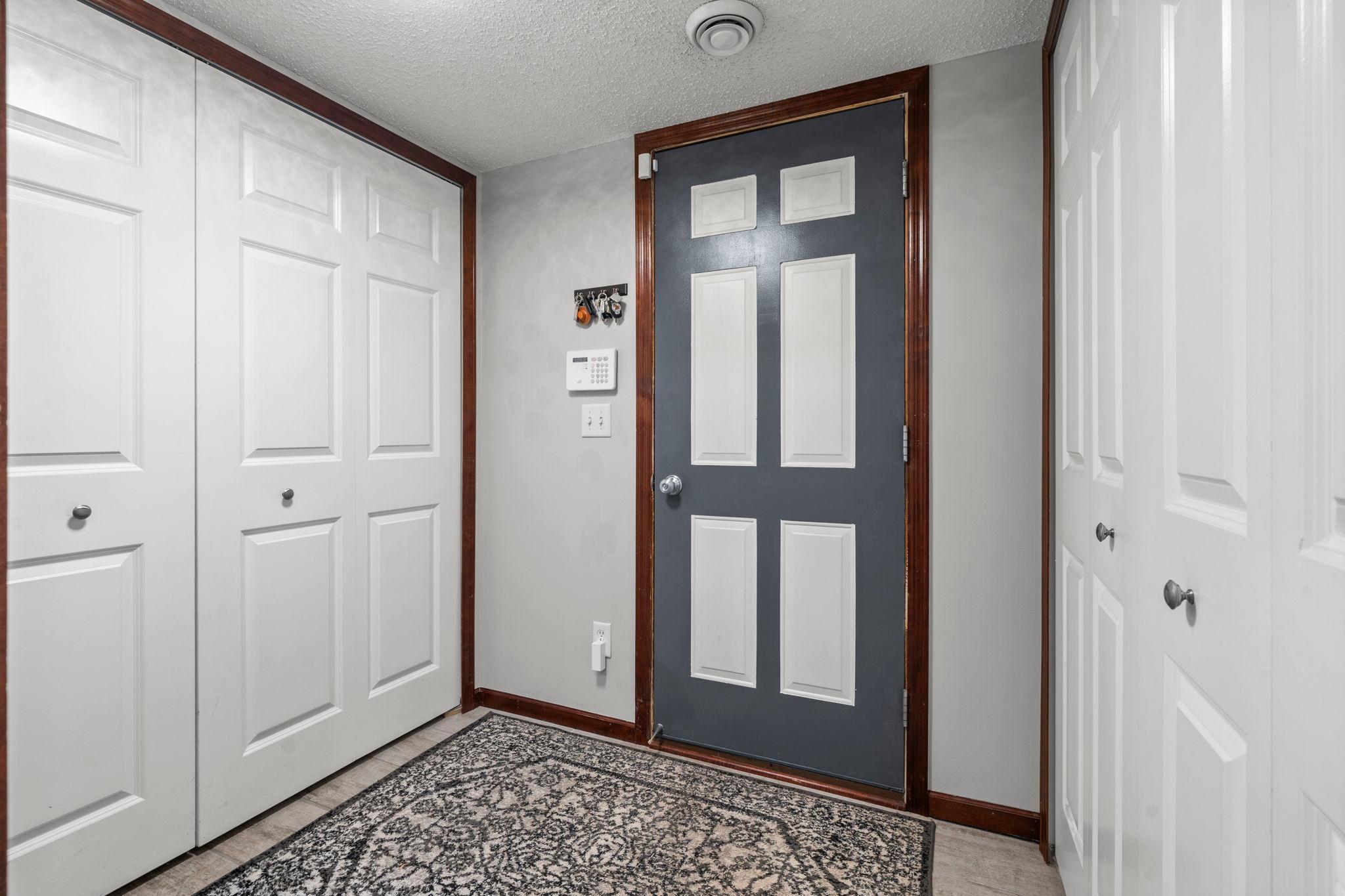 5129 Scott Path Robbinsdale, MN 55422 - Photo 5 of 40