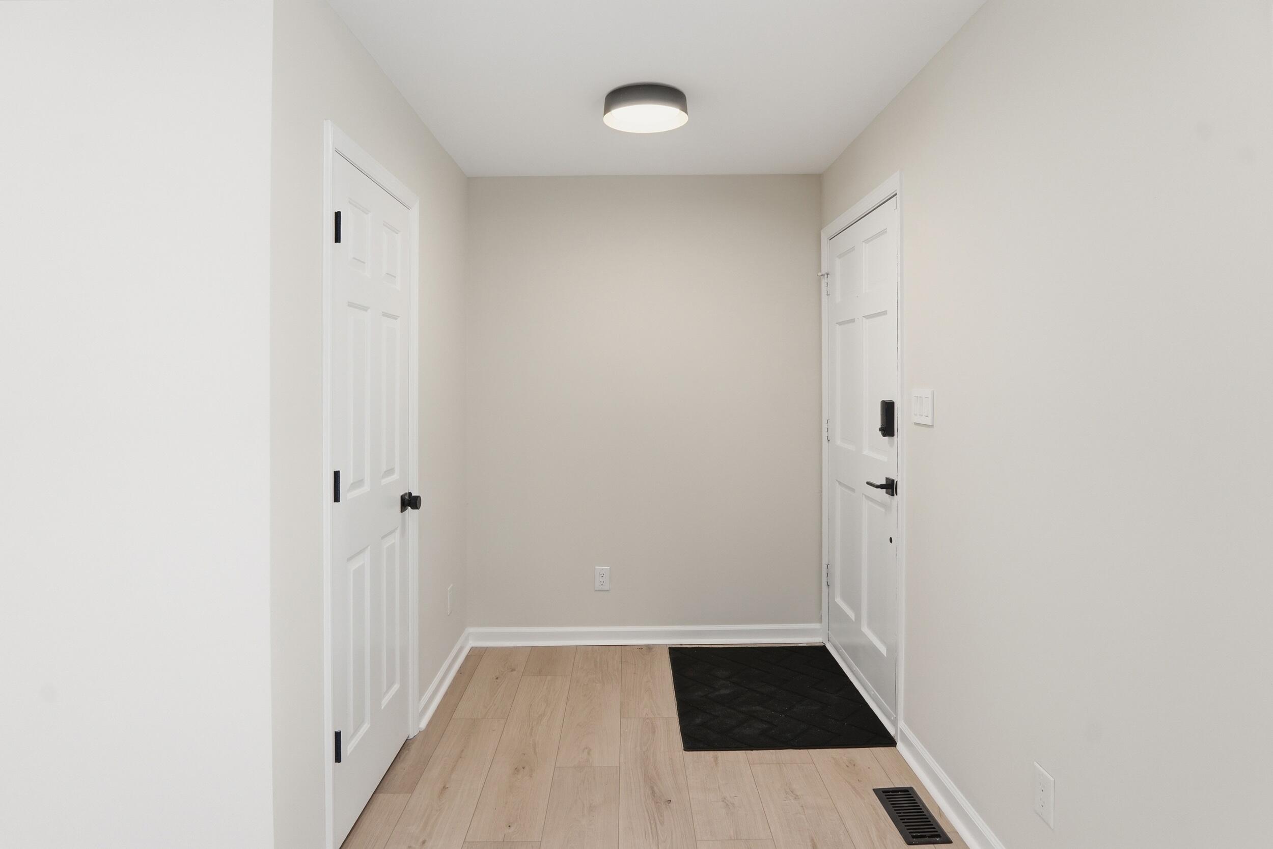 327 Bunch Ford Road Holly Hill, SC 29059 - Photo 9 of 57 Entryway