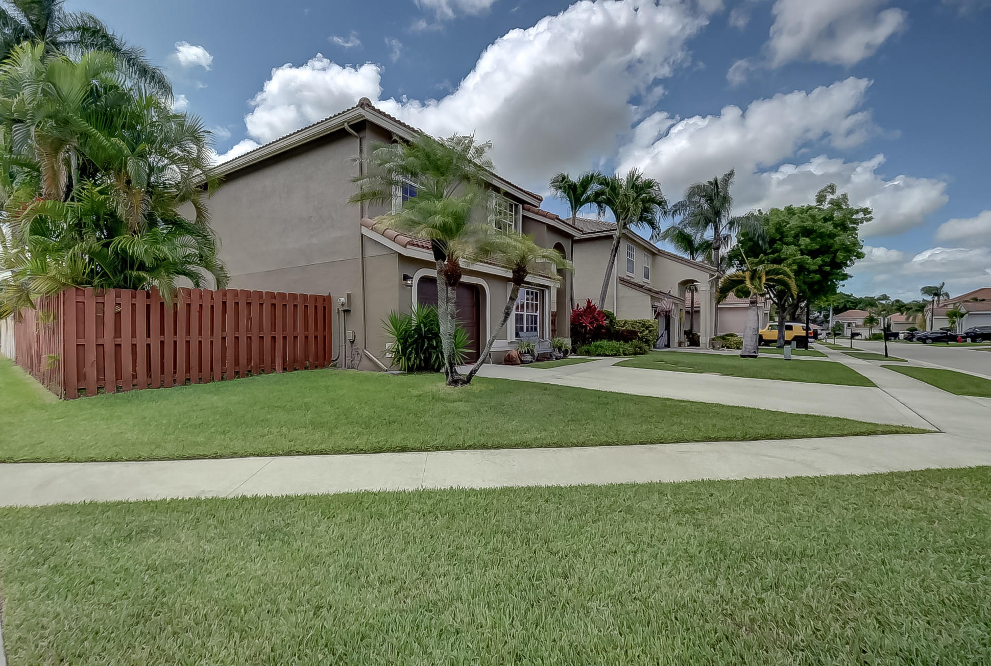 23351 Sunview Way Boca Raton, FL 33428 - Photo 4 of 37 03_ebf_6911_2_3_4_5