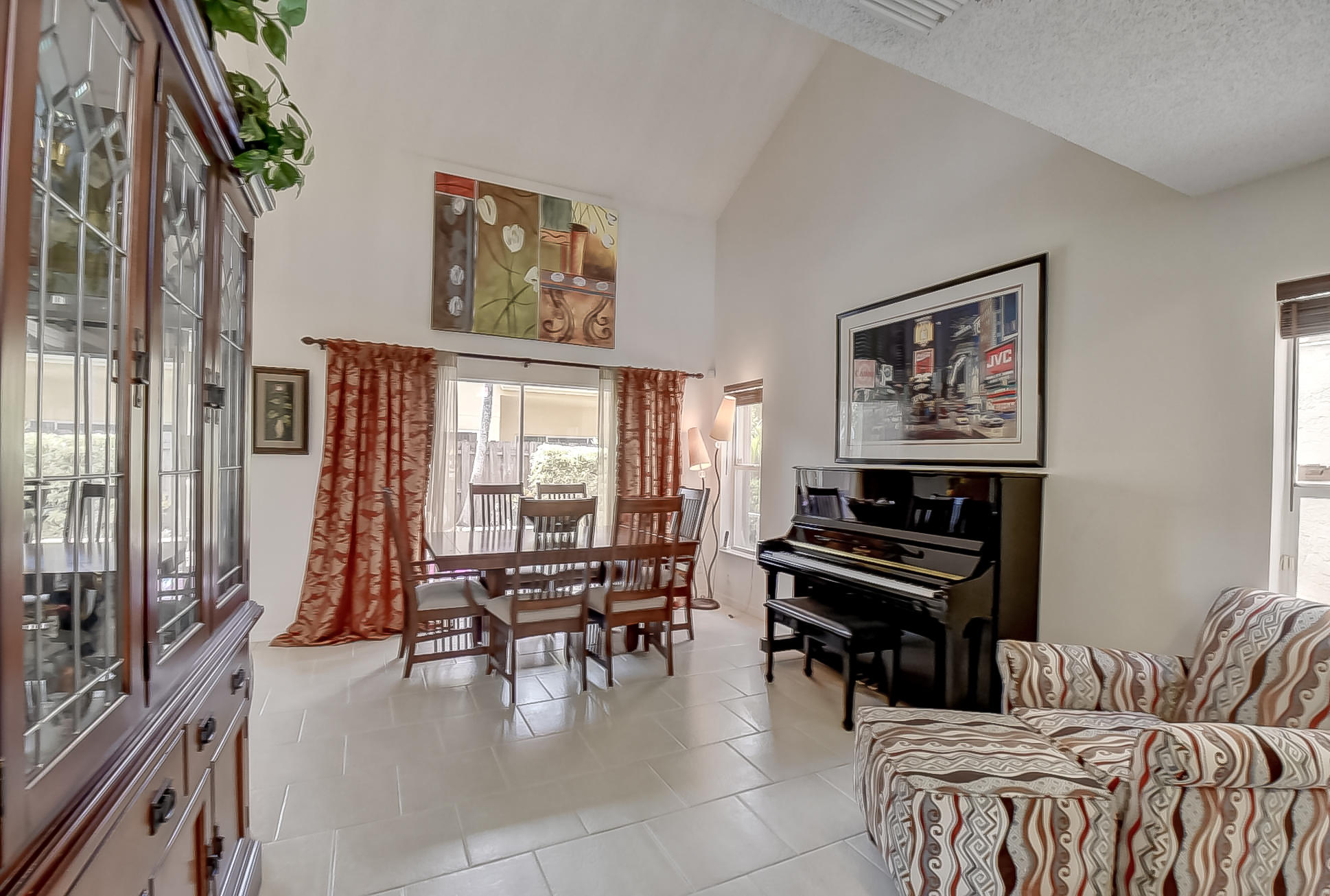 23351 Sunview Way Boca Raton, FL 33428 - Photo 5 of 37 05_ebf_6926_27_28_29_30