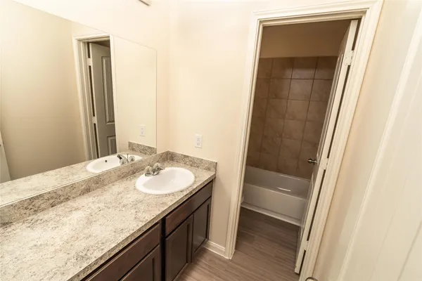 $1,625 | 4259 Silver Ranch Road, Houston, TX 77014