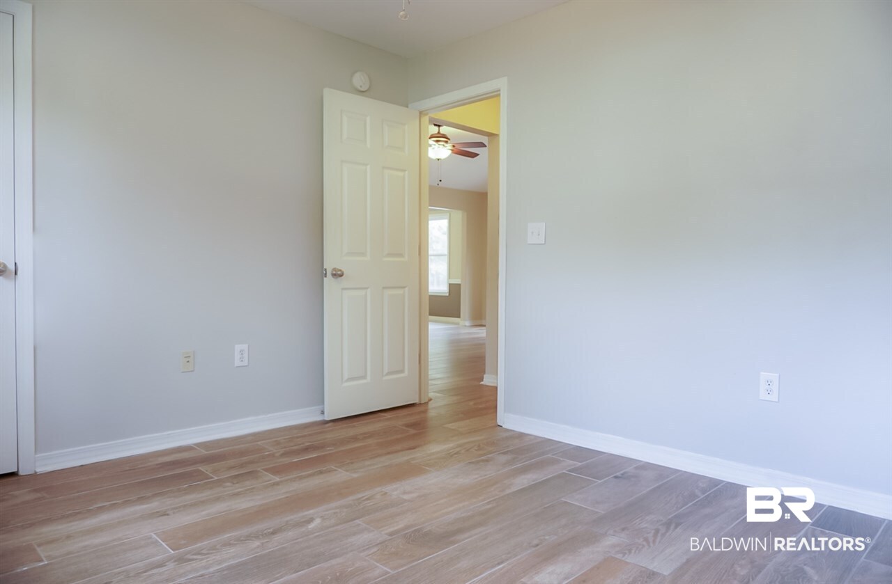 109 Asbury Hill Road Daphne, AL 36526 - Photo 15 of 20 Bedroom 2 View 2