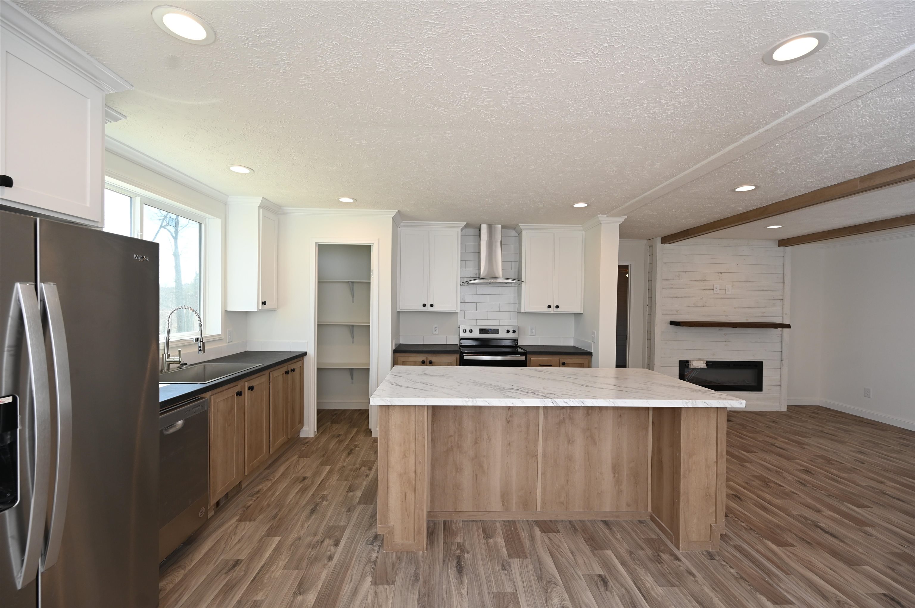 597 Loop Circle Longs, SC 29568 - Photo 5 of 32 Gallery Image 5