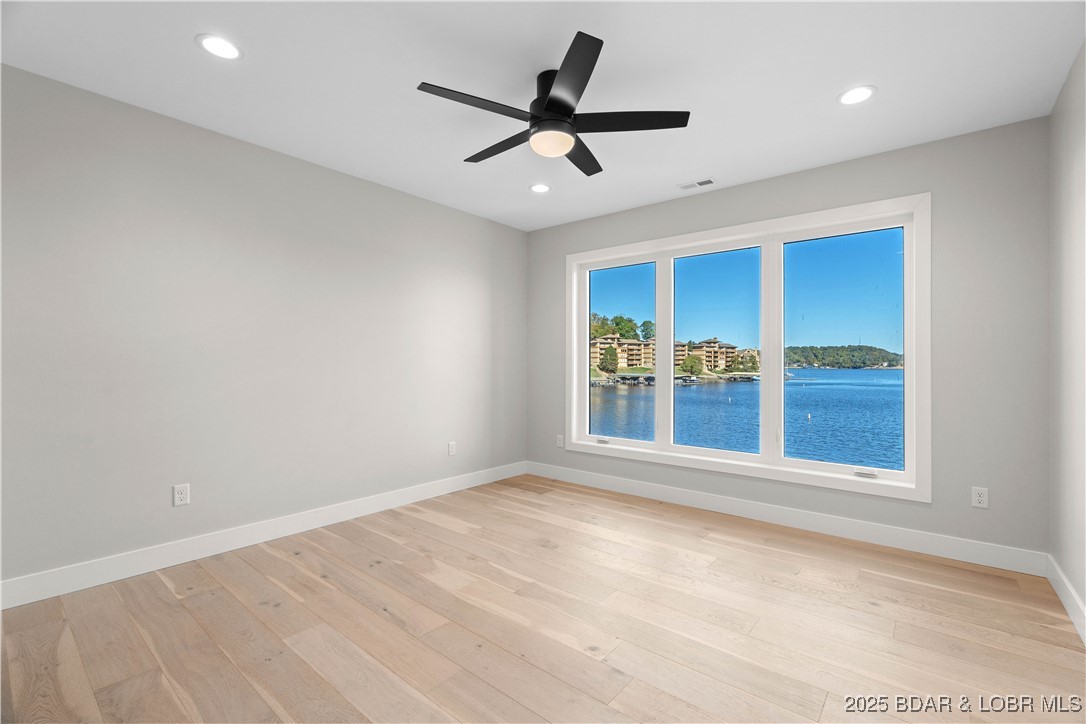 439 Red Bud Road Lake Ozark, MO 65049 - Photo 27 of 42 Guest room #2