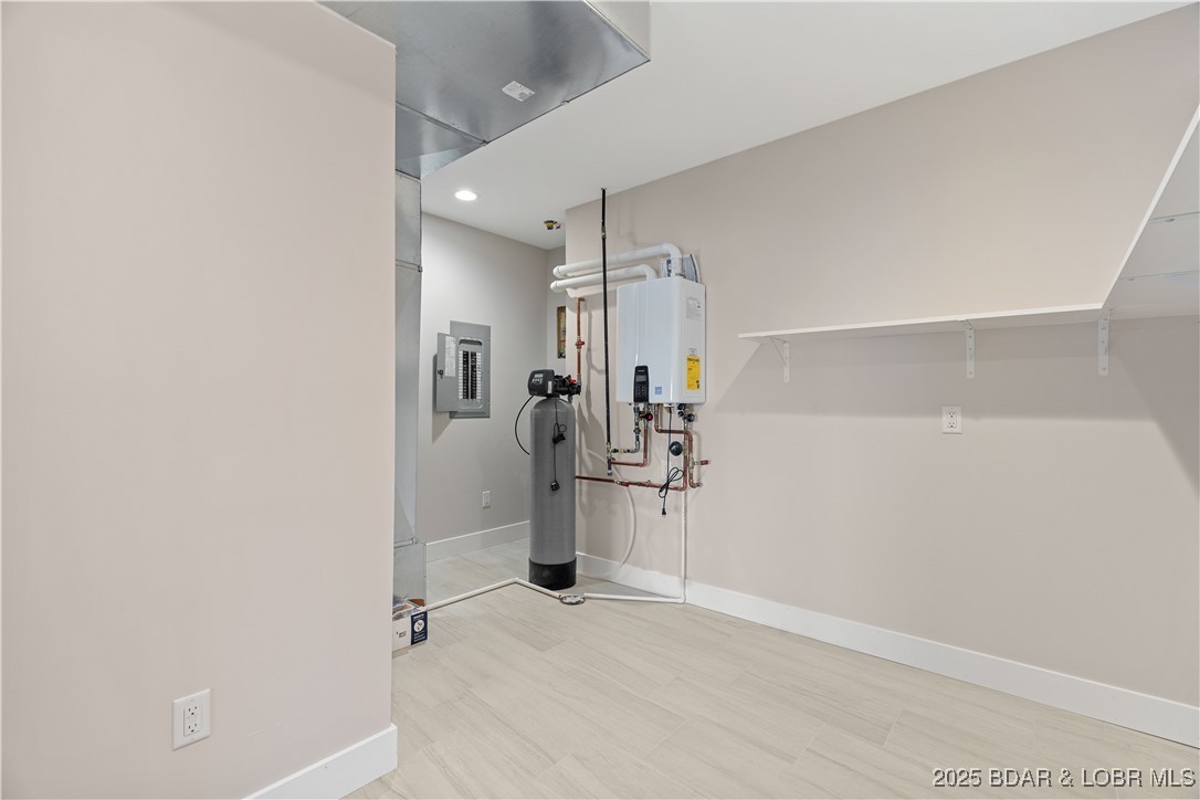 439 Red Bud Road Lake Ozark, MO 65049 - Photo 30 of 42 Utility room