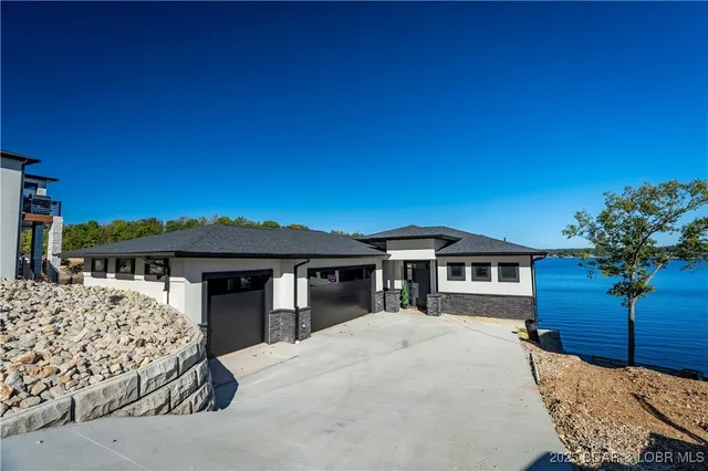 $2,650,000 | 439 Red Bud Road, Lake Ozark, MO 65049