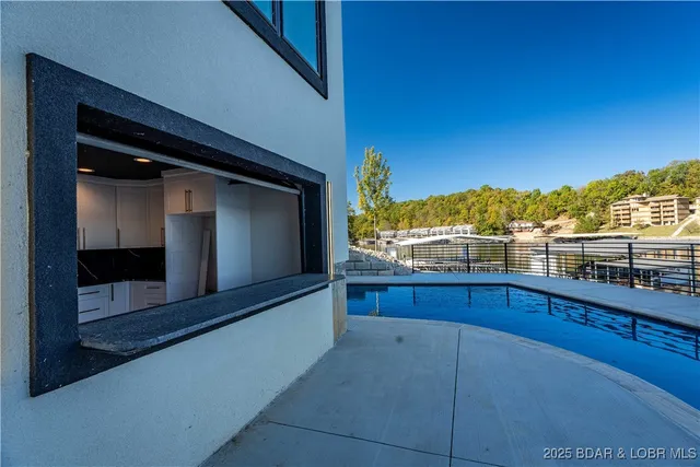 $2,650,000 | 439 Red Bud Road, Lake Ozark, MO 65049