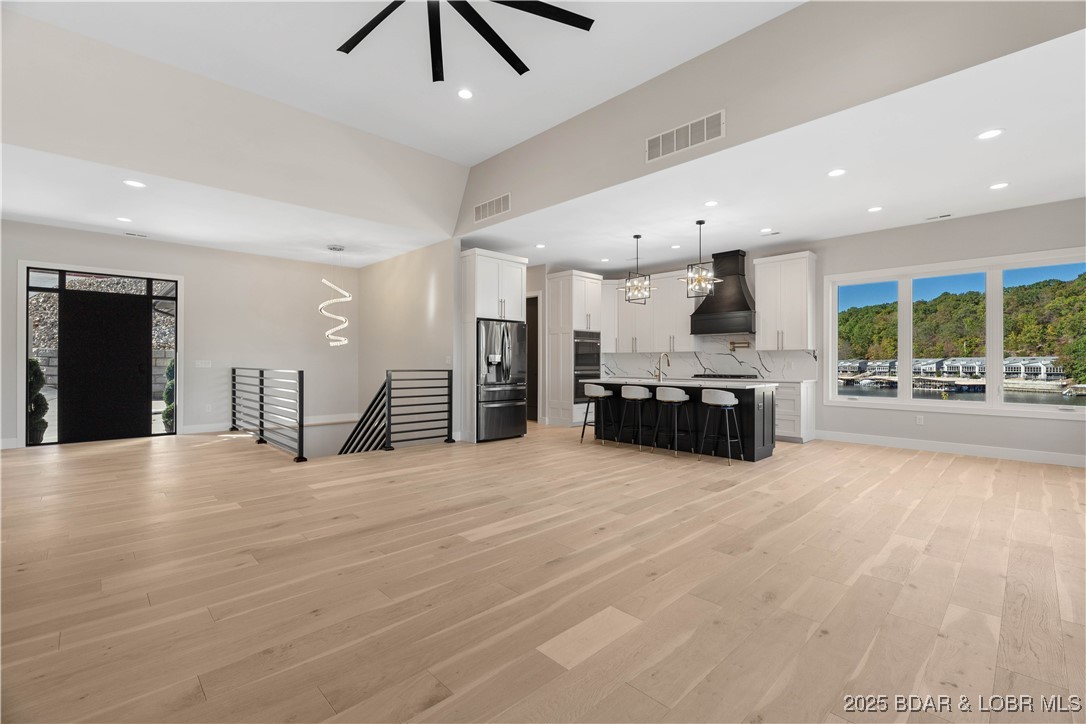 439 Red Bud Road Lake Ozark, MO 65049 - Photo 6 of 42 Living room area