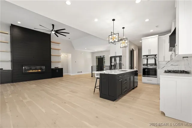 $2,650,000 | 439 Red Bud Road, Lake Ozark, MO 65049