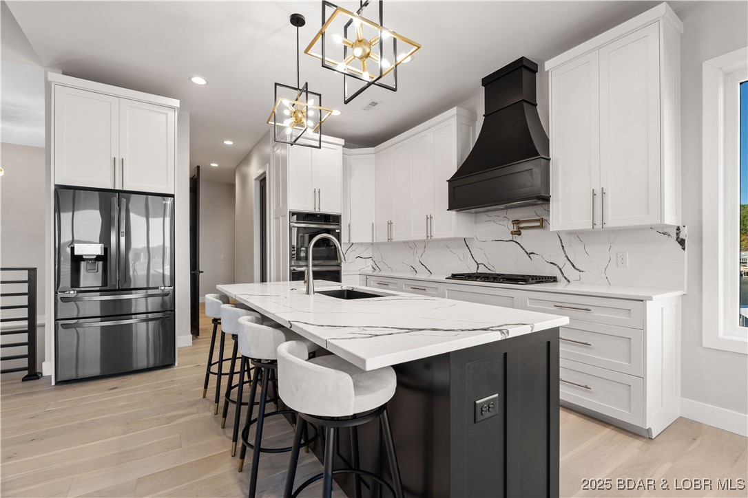 439 Red Bud Road Lake Ozark, MO 65049 - Photo 9 of 42 Kitchen