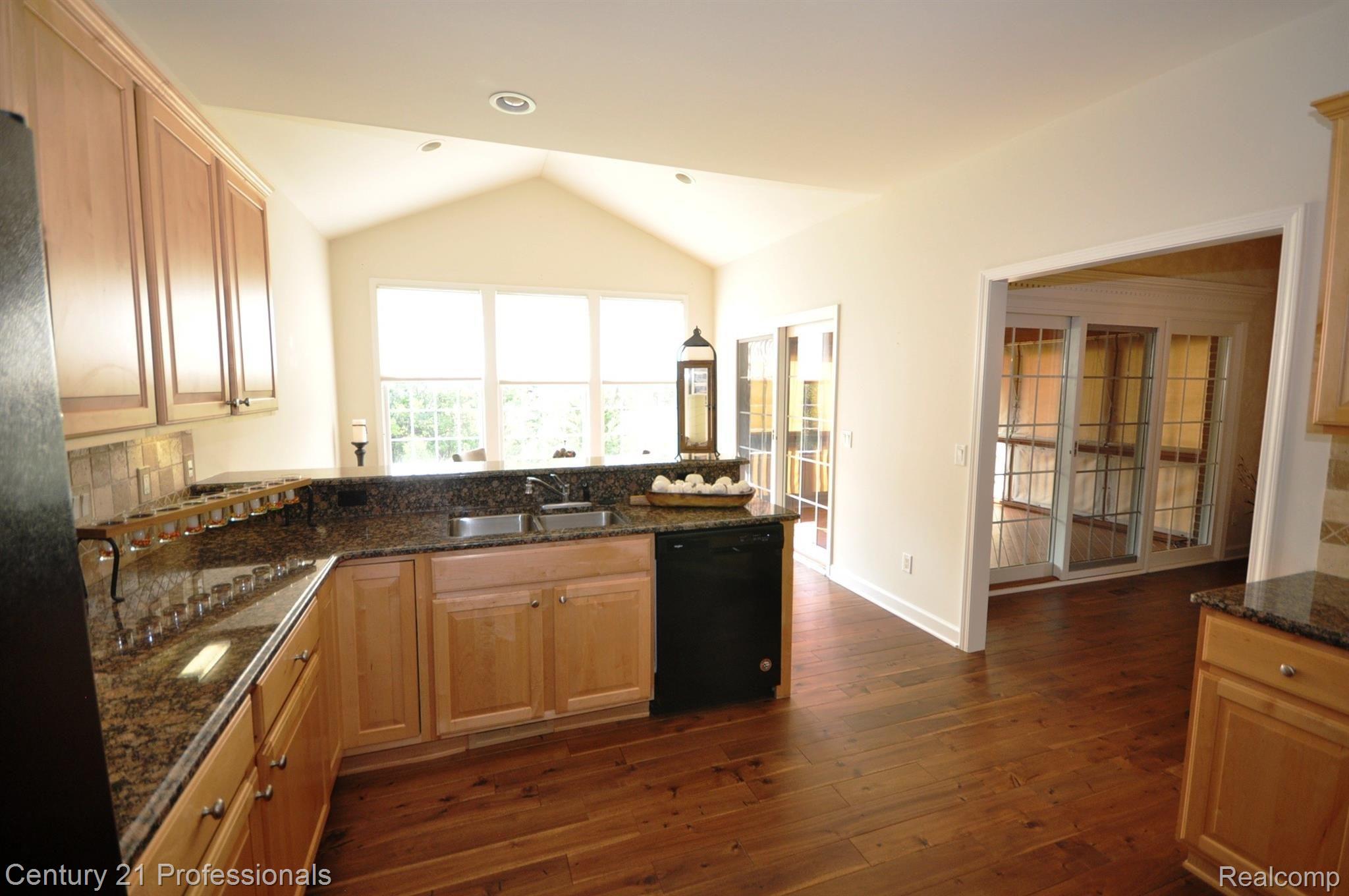 3725 Tremonte Circle Rochester, MI 48306 - Photo 29 of 50 29DSC_1093.JPG