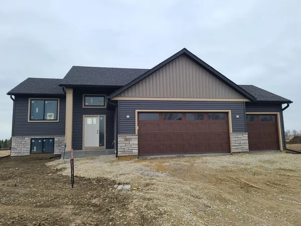 $401,900 | 907 13th Street Northeast, Kasson, MN 55944
