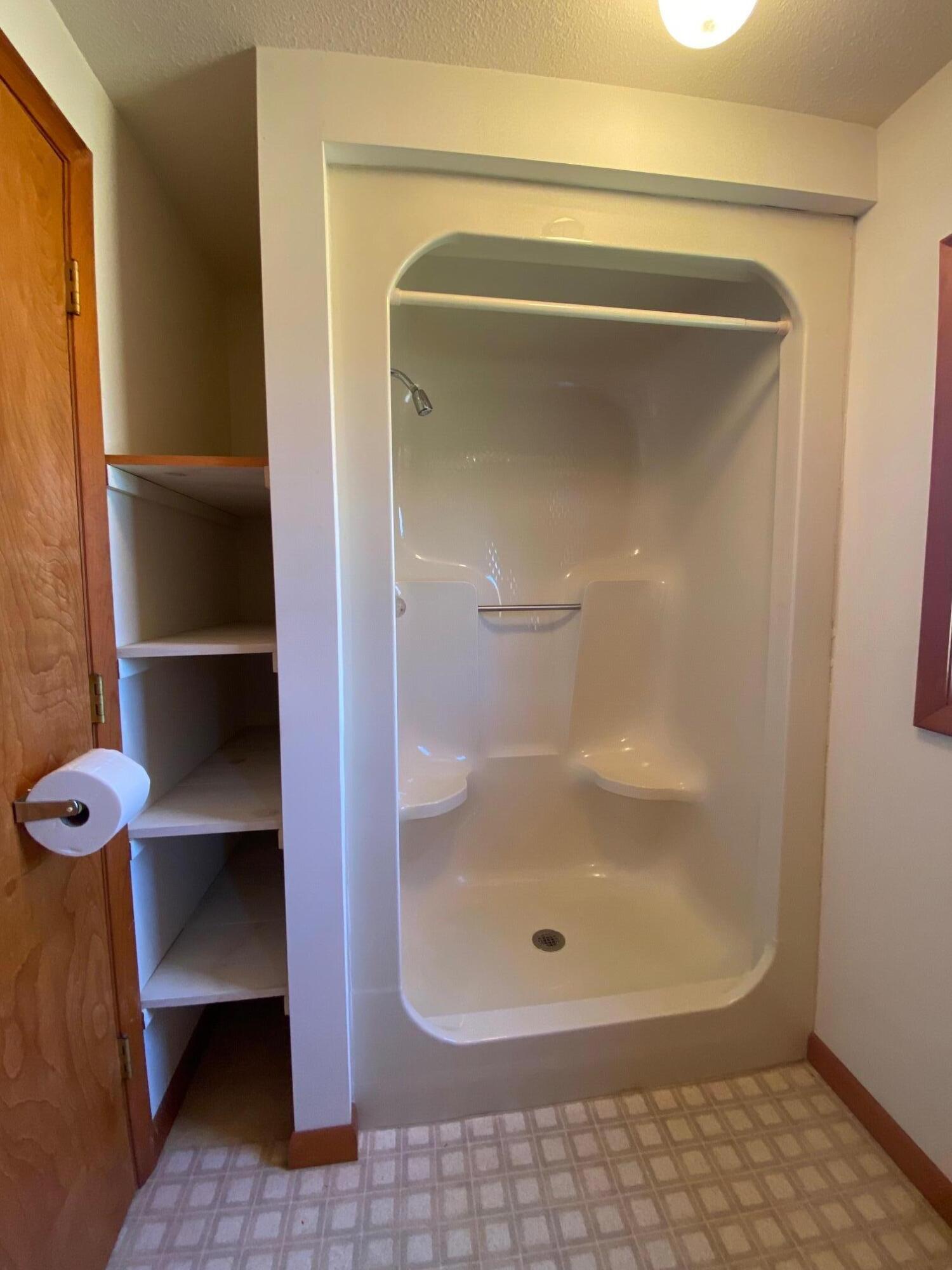 535 Cocke County Road Greeneville, TN 37743 - Photo 30 of 54 McClure Upstair Shower